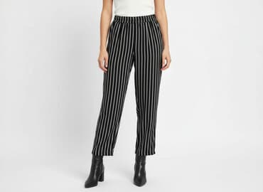 bershka buty na platformie czarne: Bershka, Spodnie materiałowe damskie, rozmiar XS — 1