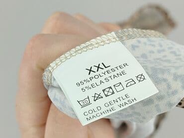 aplikacje z ubraniami: Bluzka damska, rozmiar 2XL — 4