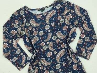 t shirty z czerwonem napisem: Greenpoint, Футболка жіноча, розмір S — 1
