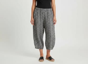 spodnie spadochrony czarne: Spodnie materiałowe damskie, rozmiar One size — 5