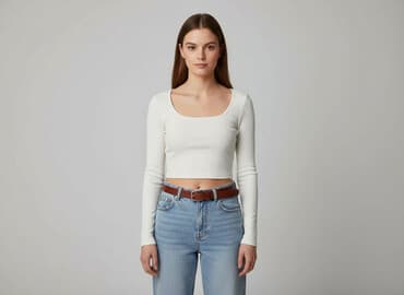 Топ жіночий, розмір S на lalafo.pl Топ жіночий, розмір S