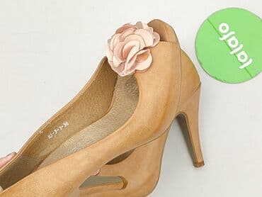 ccc kozaki beżowe: Półbuty damskie, 38 — 7