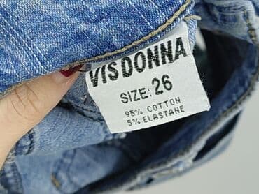 krótkie spodenki i nogi z cellulitem: Szorty damskie, XS — 4