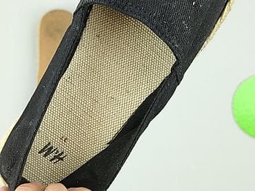 hm buciki: Czarne espadryle damskie H&M - Model: klasyczne slip-on - Kolor — 4