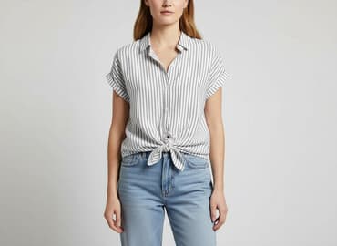 t shirt old navy: Old Navy, Women`s shirt, size S — 7