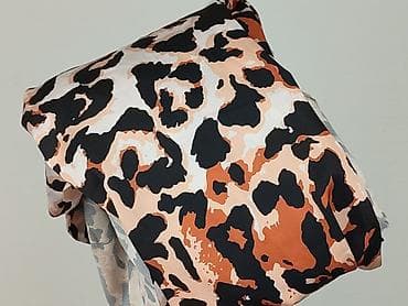 stradivarius leopard: Boohoo, Women`s shirt, size M — 6