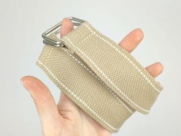 Hats and caps: Belt, Female, condition - Perfect at lalafo.pl — 4 Hats and caps: Belt, Female, condition - Perfect — 4