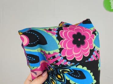 krótkie spodenki z szerokimi nogawkami: Spodnie damskie, rozmiar S — 5