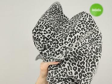 tupac bluzki: Bluza damska
, rozmiar M — 4