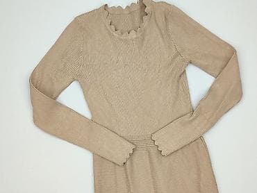 Жіночий одяг: Сукня жіноча, розмір S — 1