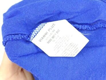 t shirty z czerwonem napisem: Women`s T-shirt, size L (EU 40) — 6