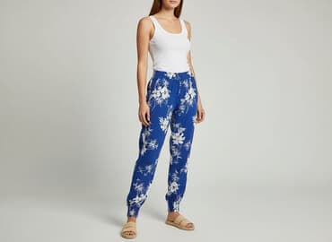 spodnie plus size: Material trousers for women, size One size — 1