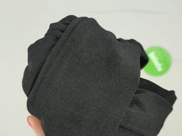 czarne t shirty damskie w serek: Top damski, rozmiar S — 4