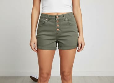 krótkie spodenki przed kolano jeansowe damskie: Denim Co, Szorty damskie, rozmiar S — 7