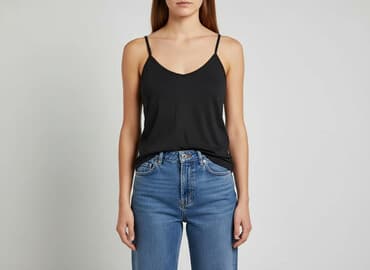 bluzka z dużym dekoltem: Topshop, Women`s T-shirt, size S — 1