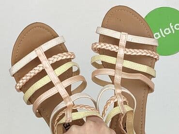 ccc buty elsa: Босоніжки жіночі, розмір 37 на lalafo.pl — 6 ccc buty elsa: Босоніжки жіночі, розмір 37 — 6