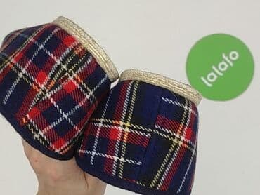 top z otworem na kciuk: Kapcie 34, Używany — 6