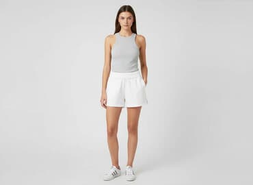 krótkie spodenki do kościoła: Szorty damskie, rozmiar S — 7