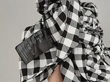 Ubrania damskie: Bluzka damska, rozmiar S — 5