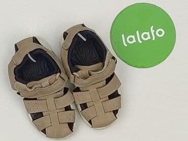 koszulki z dekoltem w szpic: Sandałki 23, Używany — 2