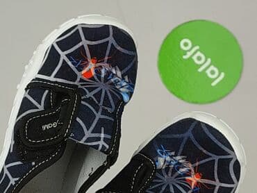 c a marynarka: Trampki 27, Używany — 5