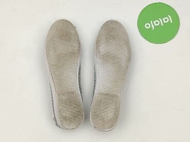 Women: Other women's footwear — 3