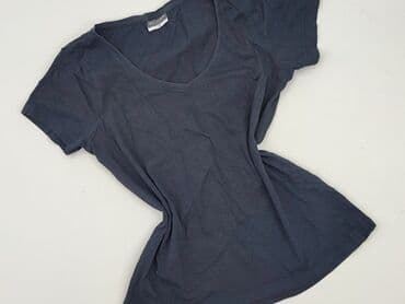 t shirty basic v neck: Beloved, Women`s T-shirt, size M — 1