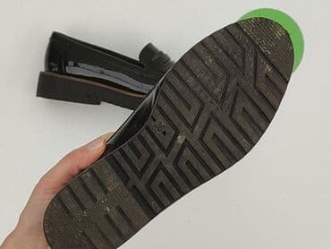 w.klapkach tekst: Półbuty damskie, 36 — 4