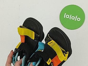 Kids' Footwear: Sandals 28, Used — 6