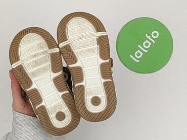 bialy top reserved: Sandałki 22, Używany — 4