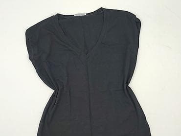 tshirt: Selfieroom, Women`s T-shirt, size L — 1