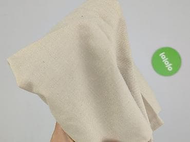 neutralny kolor: Beżowa poszewka na poduszkę dekoracyjną - Kwadratowa poszewka w — 4