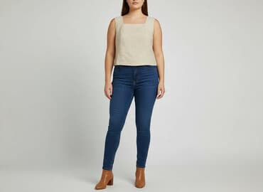 bluzki z duzym dekoltem: Women's blouse, size XL — 1