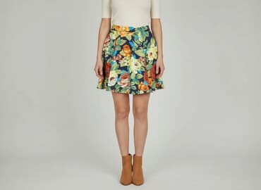 złota spódnice rozkloszowane: Women`s skirt, size S — 1