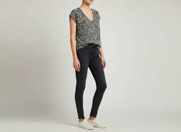 bluzka z dekoltem w serek h m: H&M, Bluzka damska, rozmiar S — 1