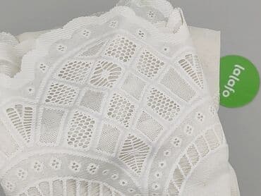 krótkie zasłony: Biała firana żakardowa z dekoracyjną gipiurą - Kolor: śnieżna biel - — 4