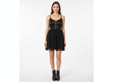 sukienka z tiulowymi rękawami bershka: Bershka, Women`s dress, size M — 1