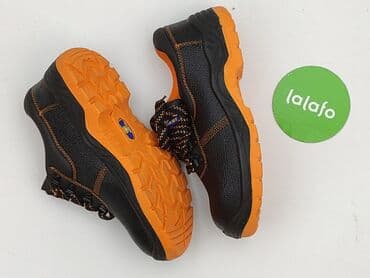 Жінкам: 40 — 3