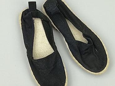 hm buciki: Czarne espadryle damskie H&M - Model: klasyczne slip-on - Kolor — 1