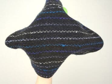 h: Scarf, Female, condition - Good — 4