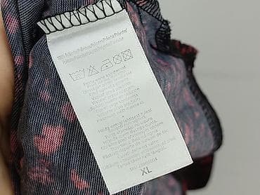 Women: Women's blouse, size XL — 5