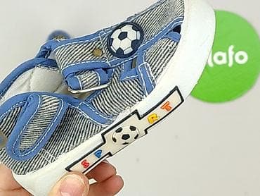 pull and bear white top: Buciki niemowlęce, Cool Club, 20, stan - Idealny — 7