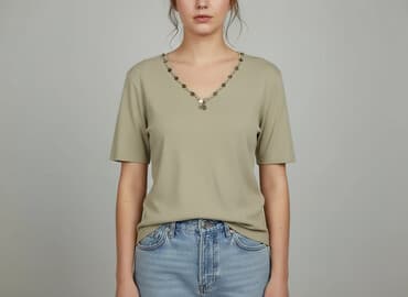 koszulki damskie z dekoltem v: T-shirt damski, rozmiar M — 1