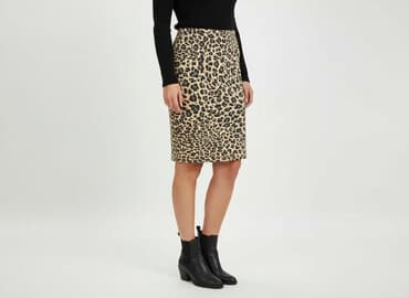 spódnice w panterkę z falbanami: Spódnica damska, rozmiar M — 1