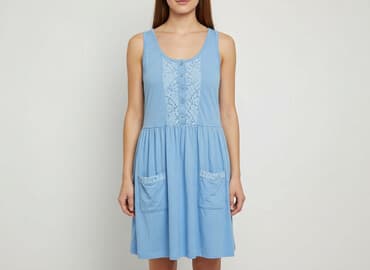 soulcal co t shirt: Soulcal & Co, Women`s dress, size M — 8