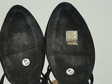 glany na platformie ccc: Czarne damskie czółenka taneczne na niskim obcasie - Przeznaczenie — 5