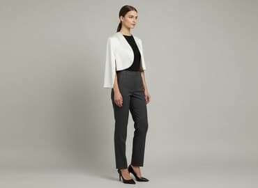 srebrna narzutka: Women`s cape, size S — 1