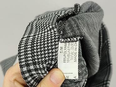 dresy w kratke: Damskie spodnie w kratę z lampasami - Fason: zwężane nogawki, średni — 4