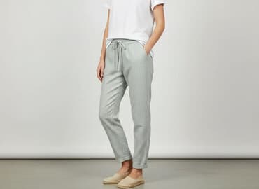 joggery damskie niebieskie: Beloved, Spodnie materiałowe damskie, rozmiar S — 6