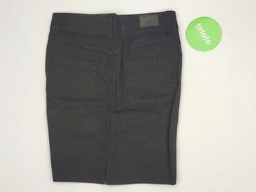 krótkie spodenki i nogi z cellulitem: Szorty damskie, rozmiar S — 3